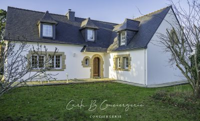 « LA VILLA DU CABELLOU » Maison 9 p à 100 m de la plage